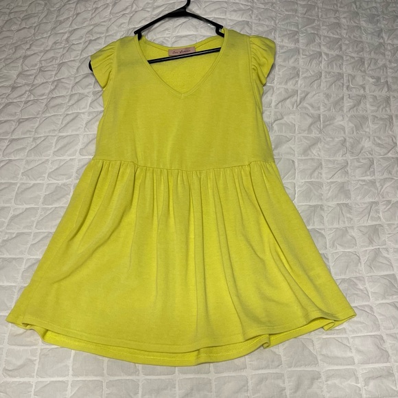 💛 Brand new boutique top- perfect for spring/summer 💛 - Picture 3 of 4